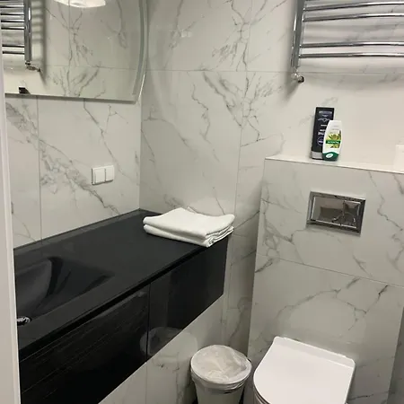 Apartament Mtp Kolo Dworca Pkp Bezobslugowy