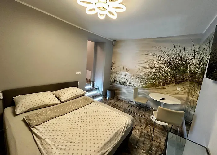 Mtp Kolo Dworca Pkp Bezobslugowy *